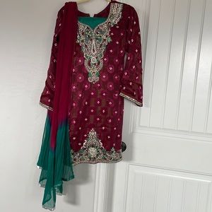 Pakistani Indian shalwar kameez